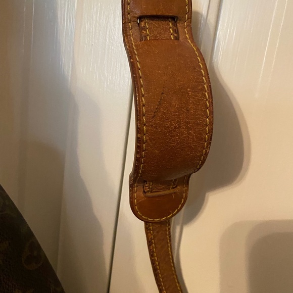 Louis Vuitton Classic Monogram Crossbody Bag - Picture 7 of 16